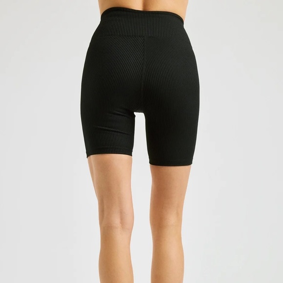 Year of Ours Black Ribbed Biker Short - Picture 5 of 6